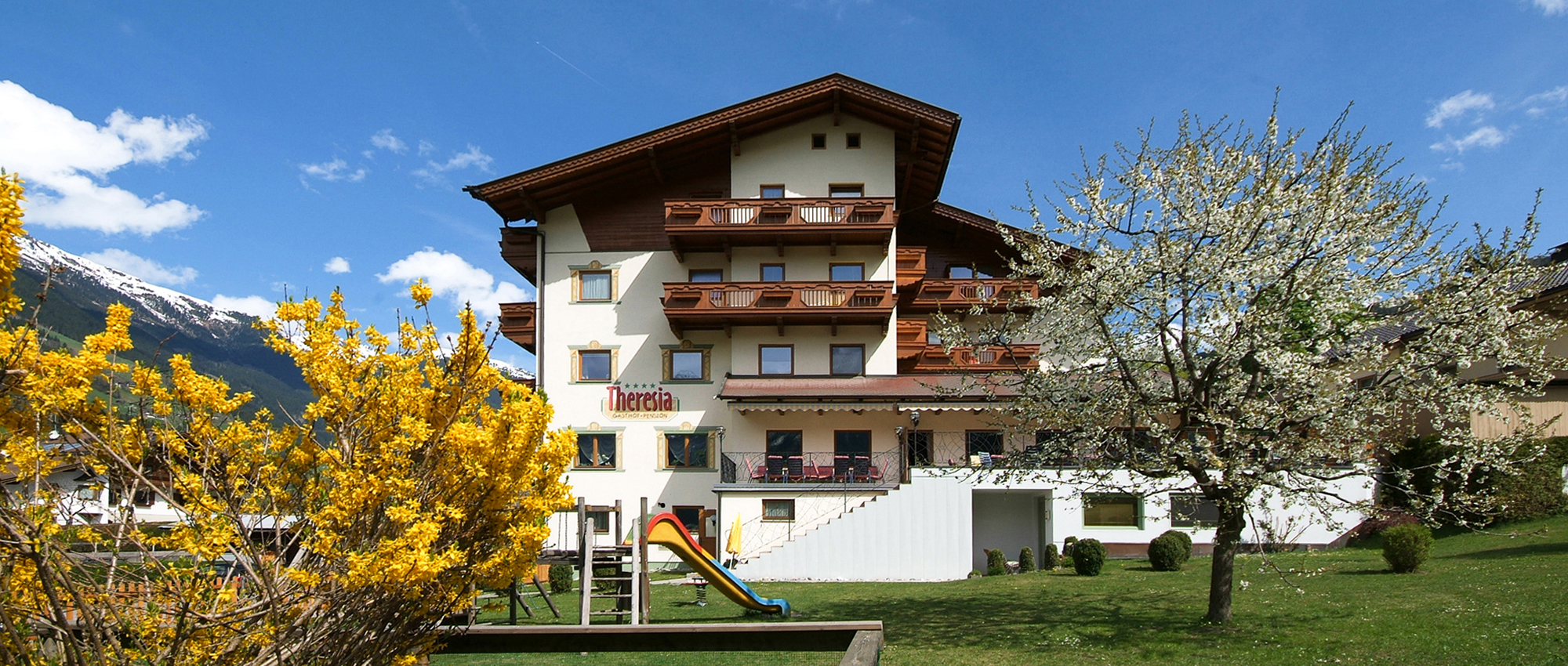 Hotel Theresia im Sommerurlaub Zillertal